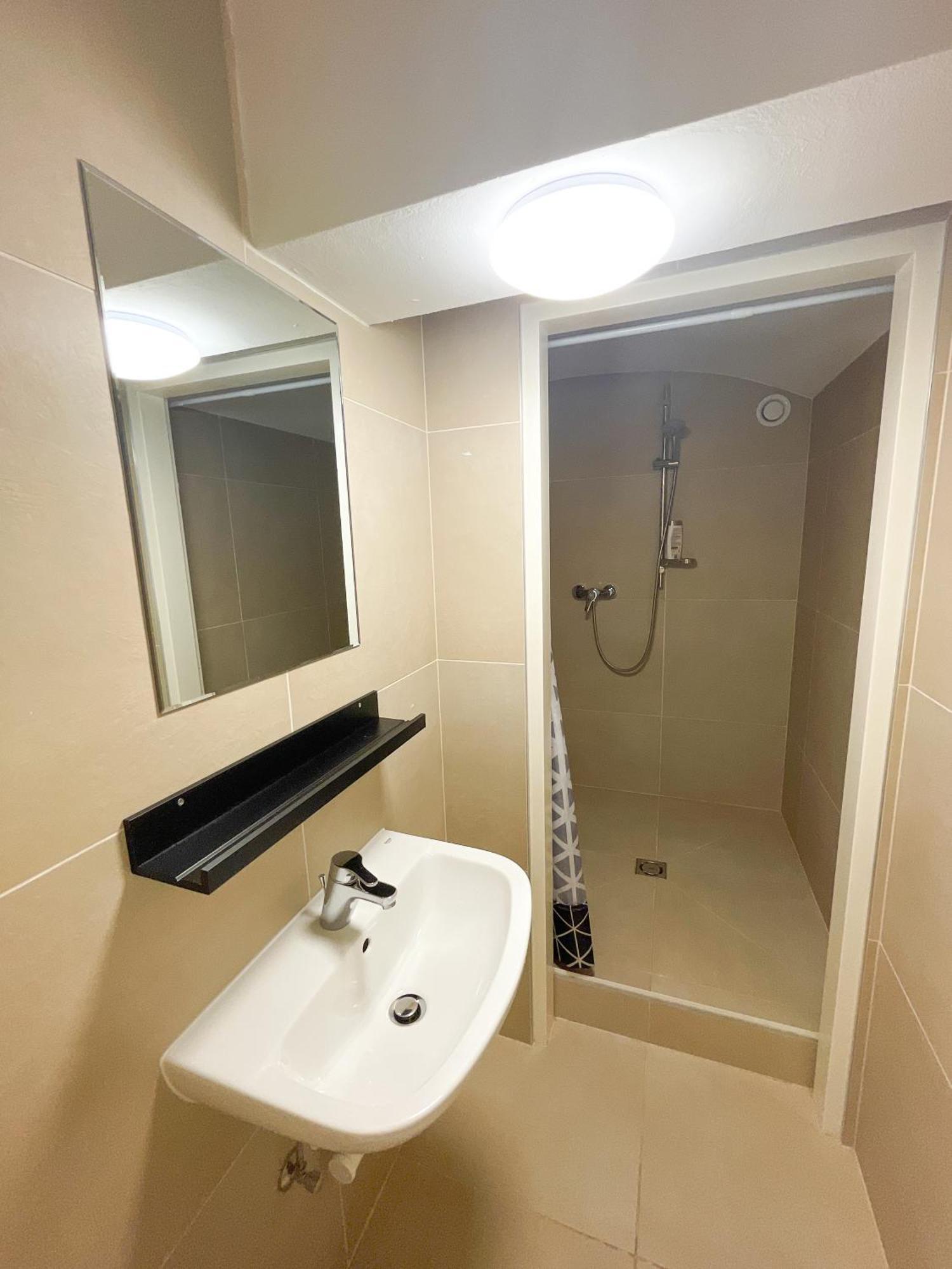 Contactless Self-Check-In - Stayhere Central City Suite 1 Graz Extérieur photo