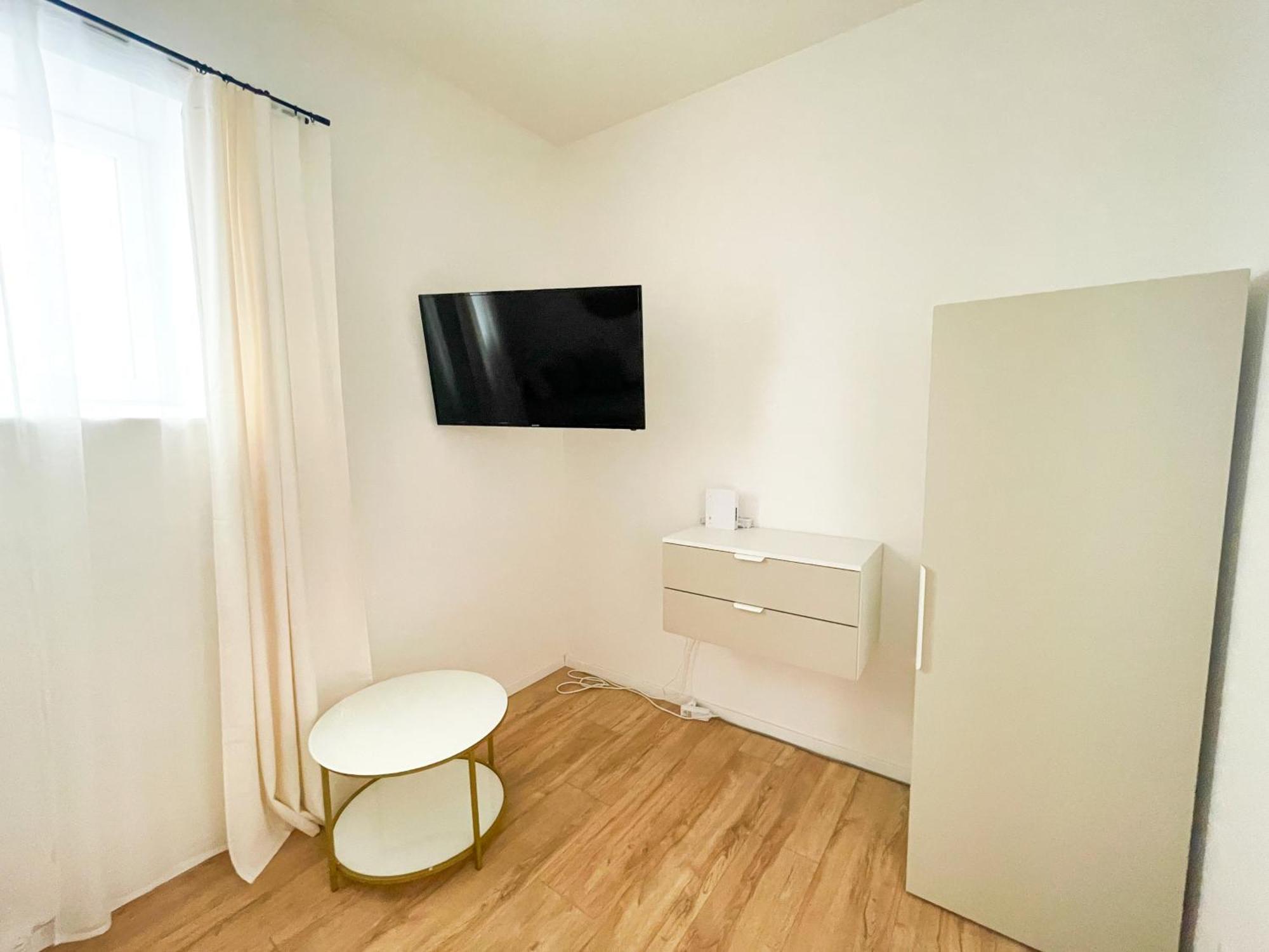 Contactless Self-Check-In - Stayhere Central City Suite 1 Graz Extérieur photo