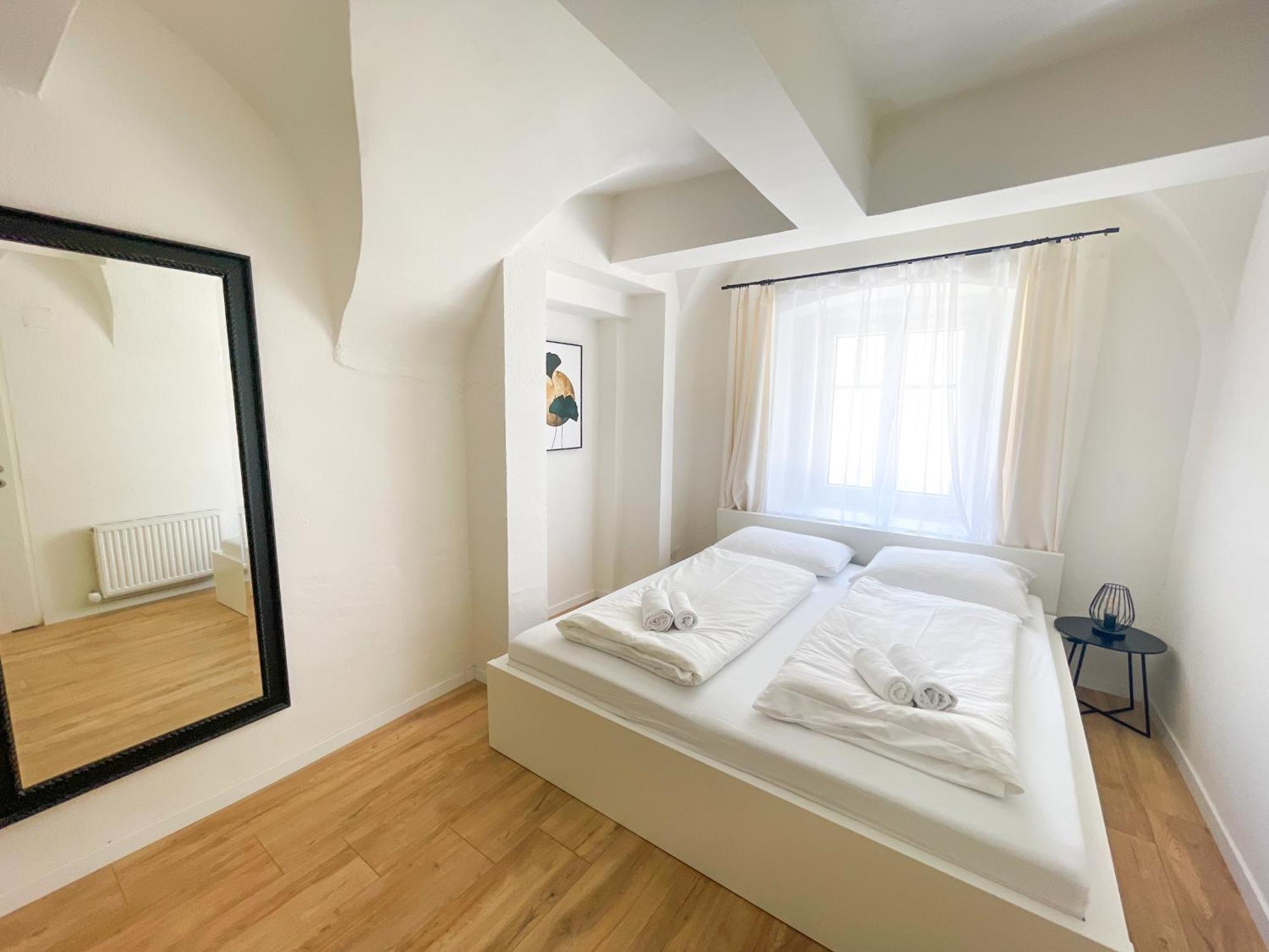 Contactless Self-Check-In - Stayhere Central City Suite 1 Graz Extérieur photo